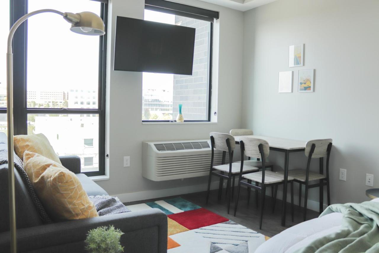 Sleepover Premier Downtown Des Moines Apartments Eksteriør billede